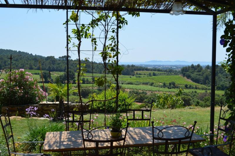 House With Garden And Sea View La Londe-les-Maures Exterior foto
